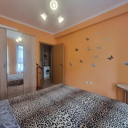 Apartment Natalia 2 *